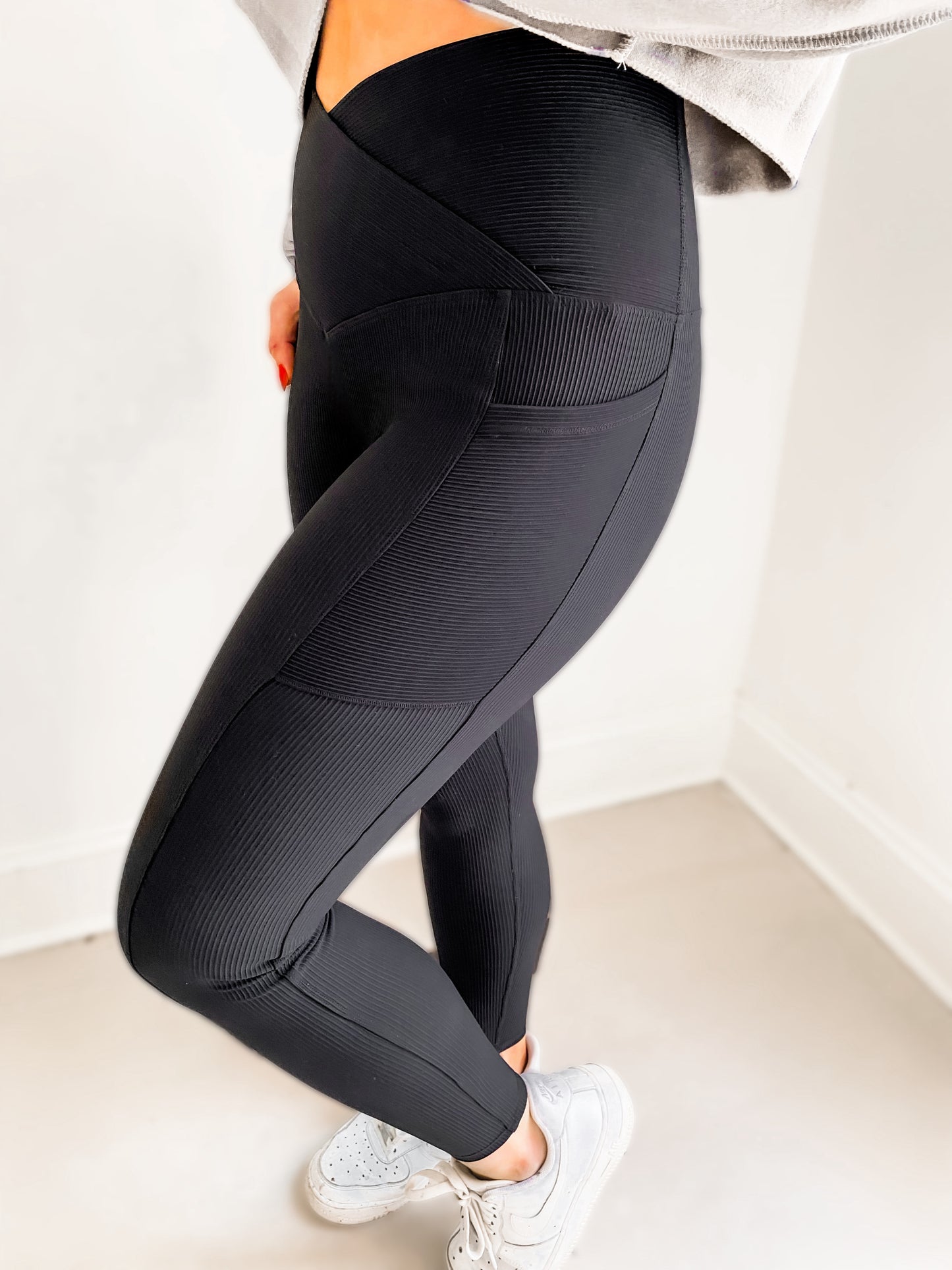 PRE-ORDER Molly Max Sculpt Ribbed Leggings - Regular